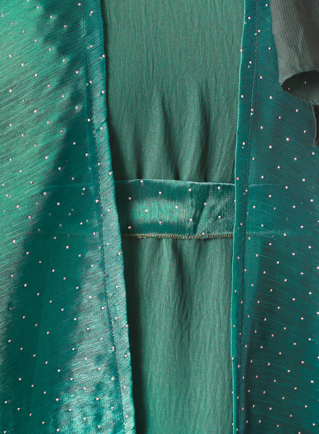 Aisha — Radiance Redefined