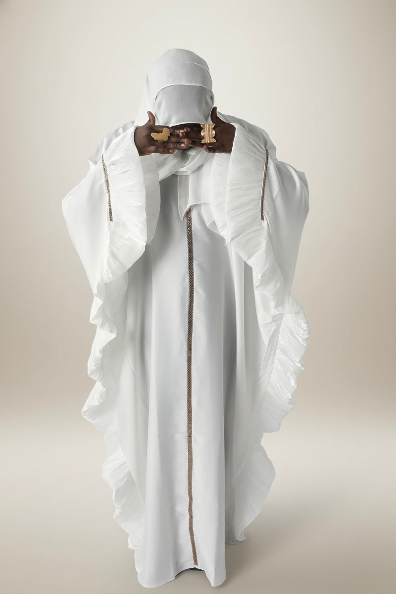 Naomi — Effortless Grace in Motion