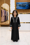 Oumy Abaya