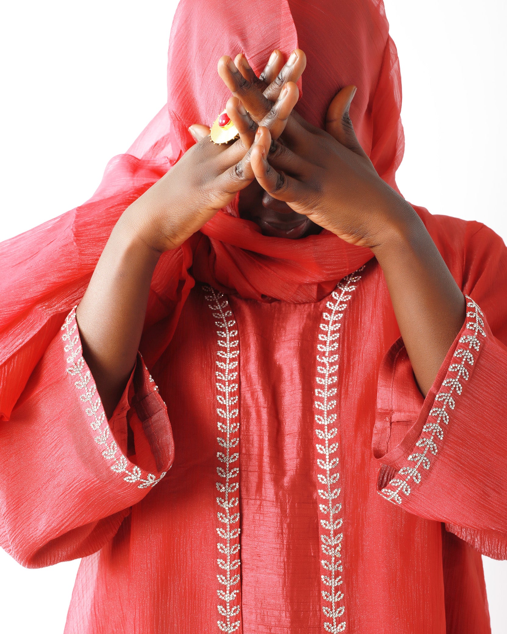 Maimouna — The Timeless Grace Abaya