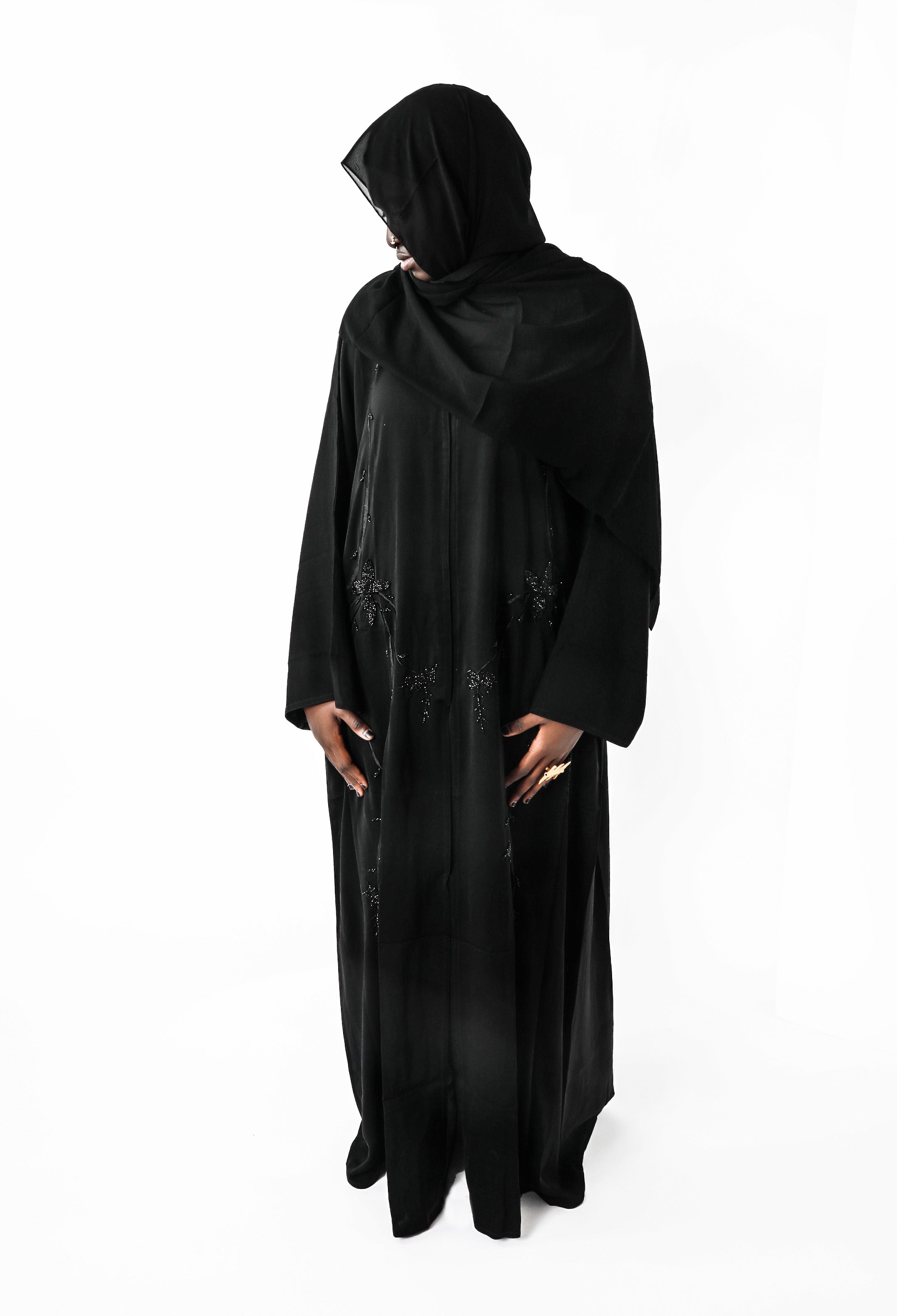 Oulima — The Leafed Elegance Abaya