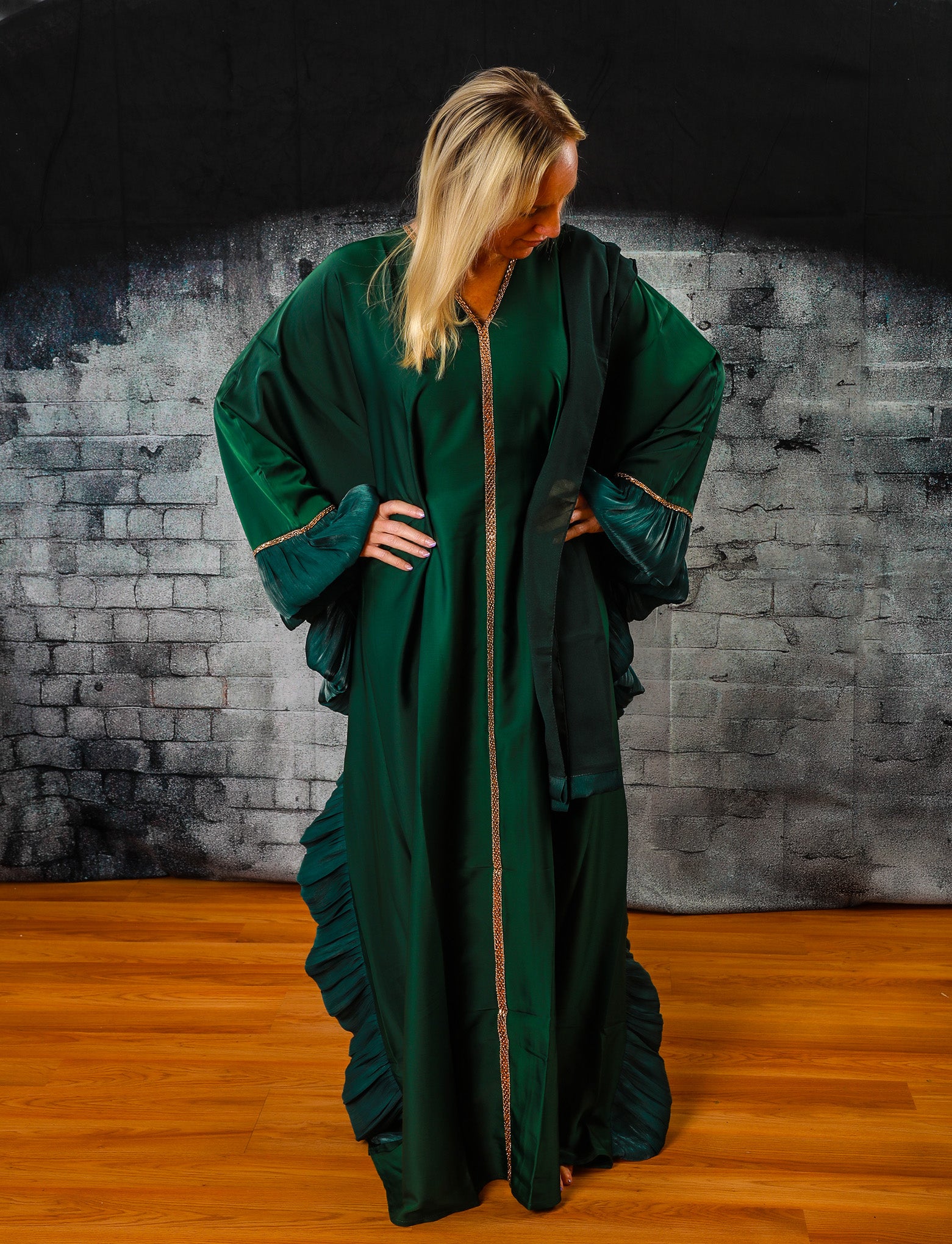 Naomi — Effortless Grace in Motion